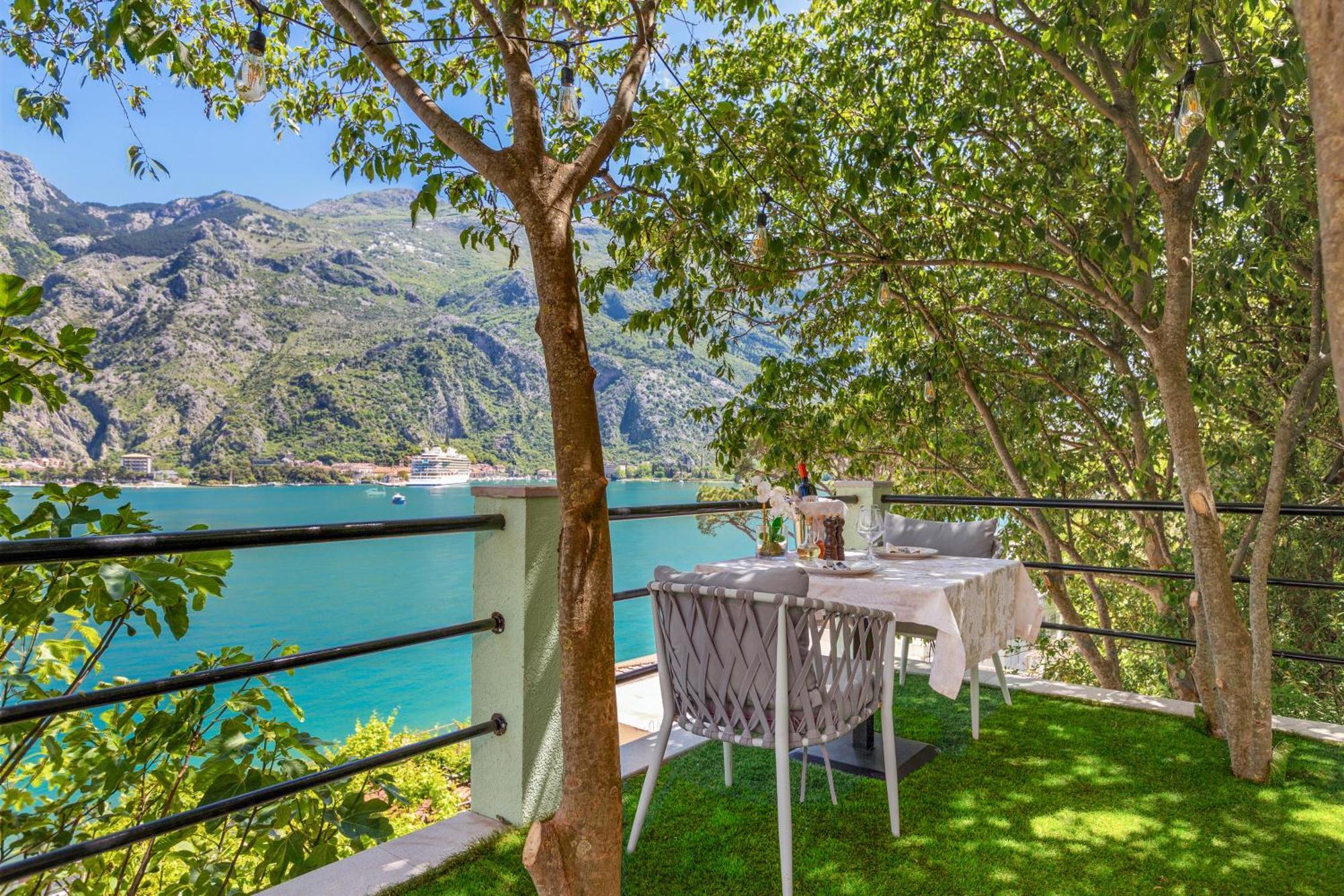 Dekaderon Lux Apartments Kotor Exterior photo